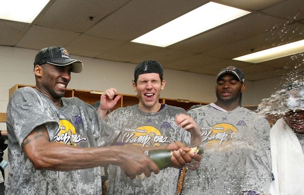 今夜皇家马德里备战NBA常规赛，更衣室发声细节曝光，话题不断，年轻球员得到机会的简单介绍